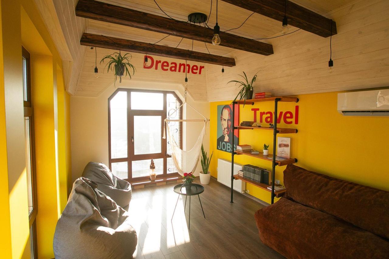 Dream Hostel Khmelnytskyi Ngoại thất bức ảnh