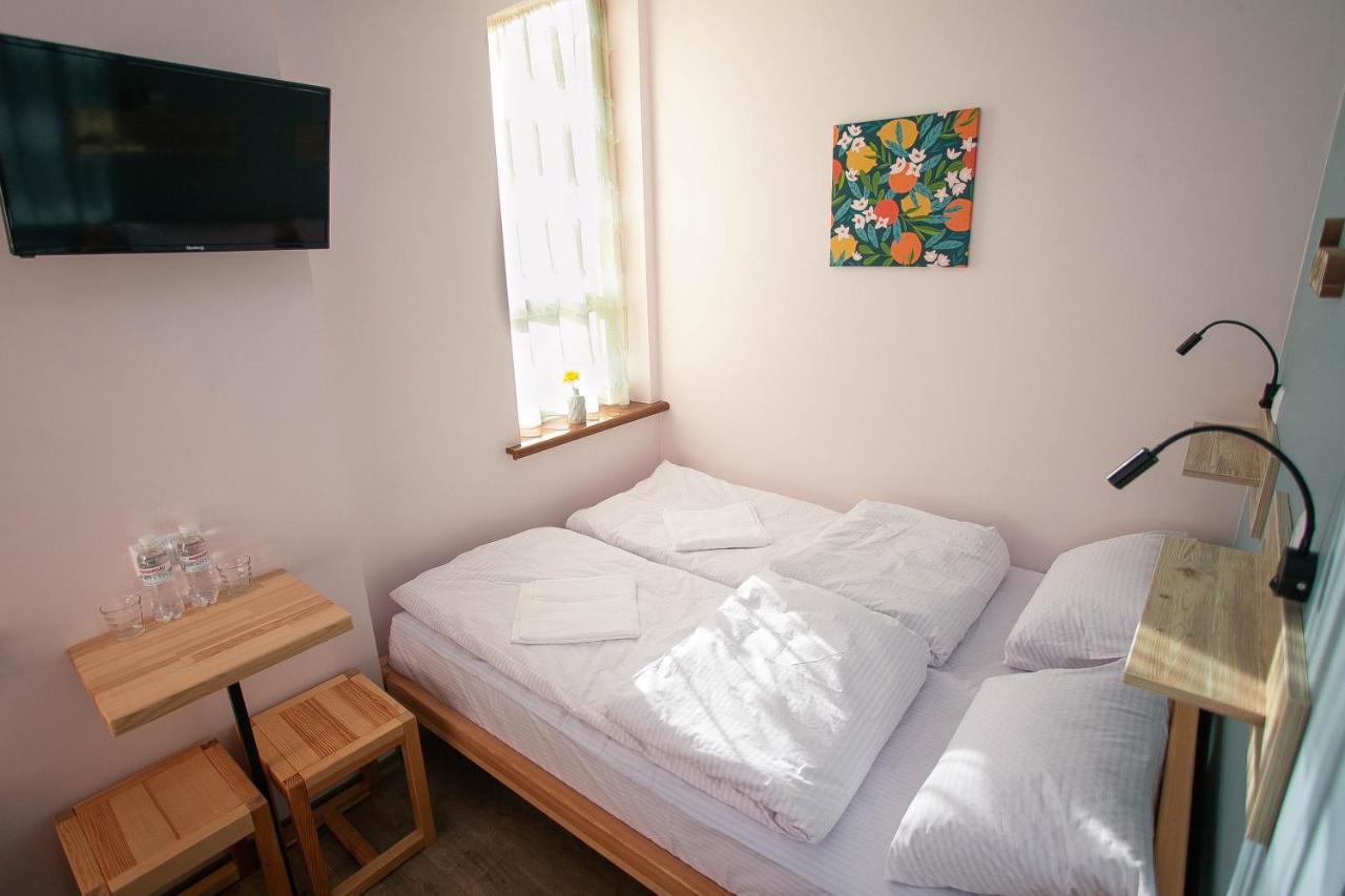 Dream Hostel Khmelnytskyi Ngoại thất bức ảnh