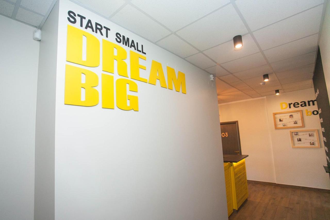 Dream Hostel Khmelnytskyi Ngoại thất bức ảnh