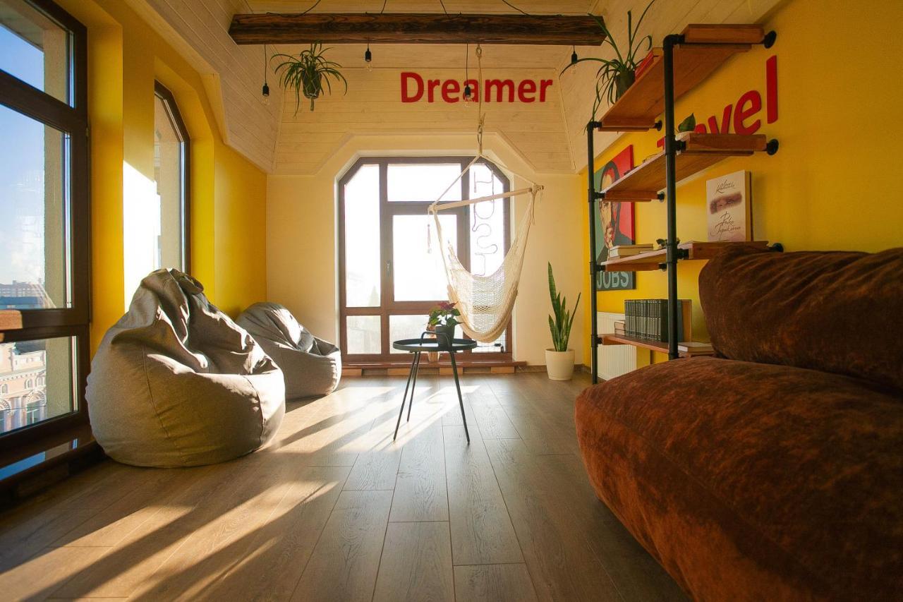 Dream Hostel Khmelnytskyi Ngoại thất bức ảnh